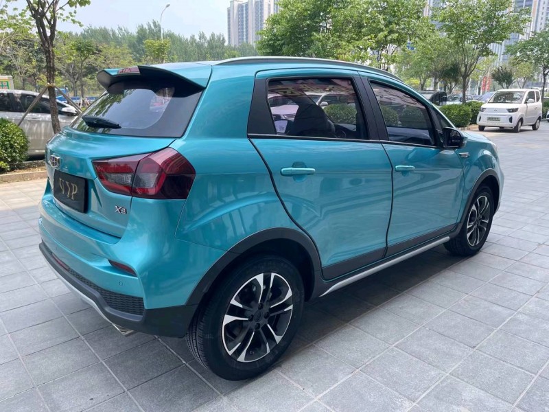 济宁19年吉利远景8