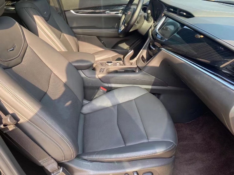 徐州20年凯迪拉克XT67