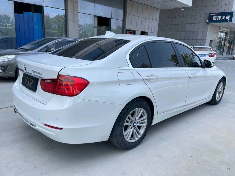 济宁15年宝马3系8