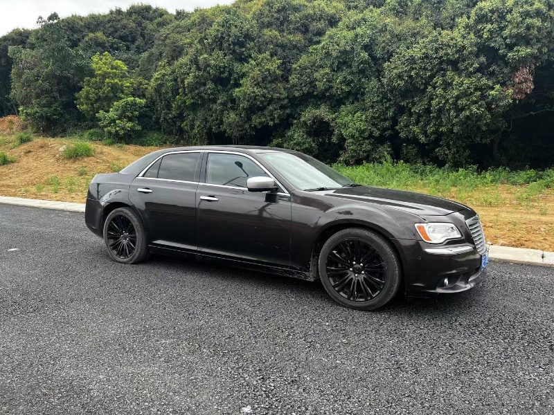 广州14年克莱斯勒300C3