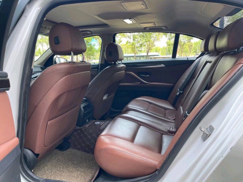 济宁15年宝马5系4