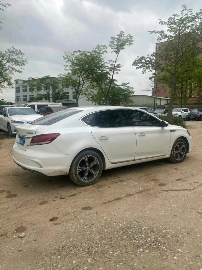 广州18年名爵67