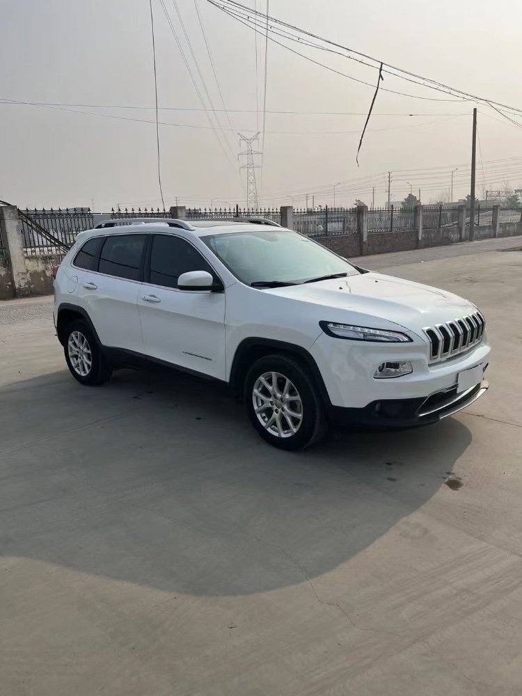 徐州18年Jeep自由光3