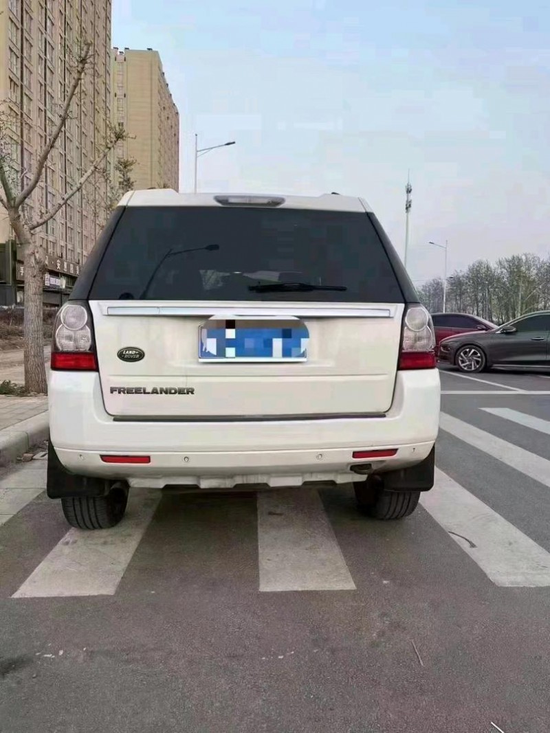 青岛12年路虎神行者3