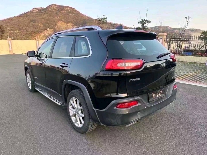 台州16年Jeep自由光6