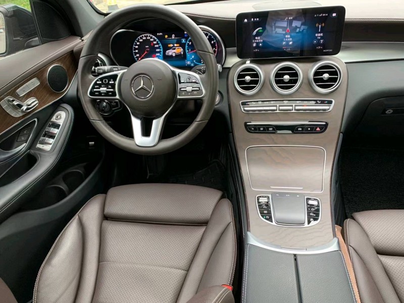 中山21年奔驰GLC7