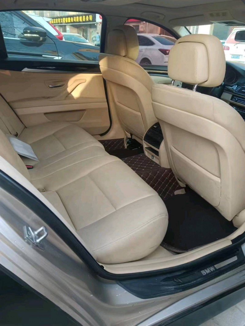 济南12年宝马5系6