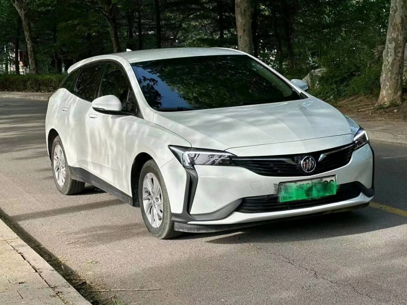 青岛22年别克velite62