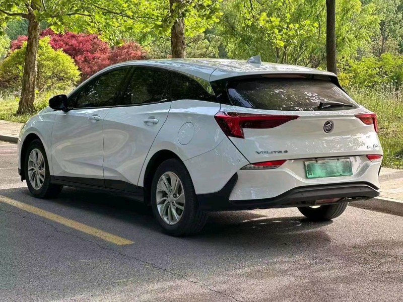 青岛22年别克velite63