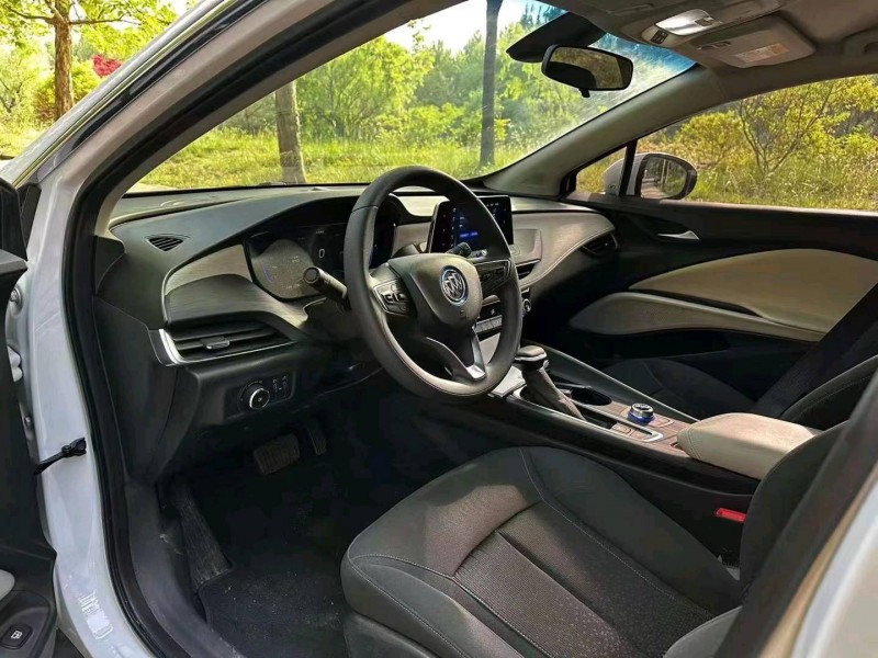 青岛22年别克velite67