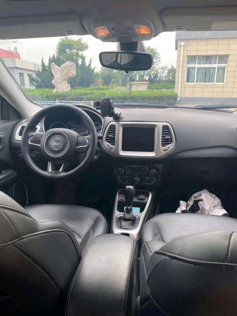 济南19年Jeep指南者8