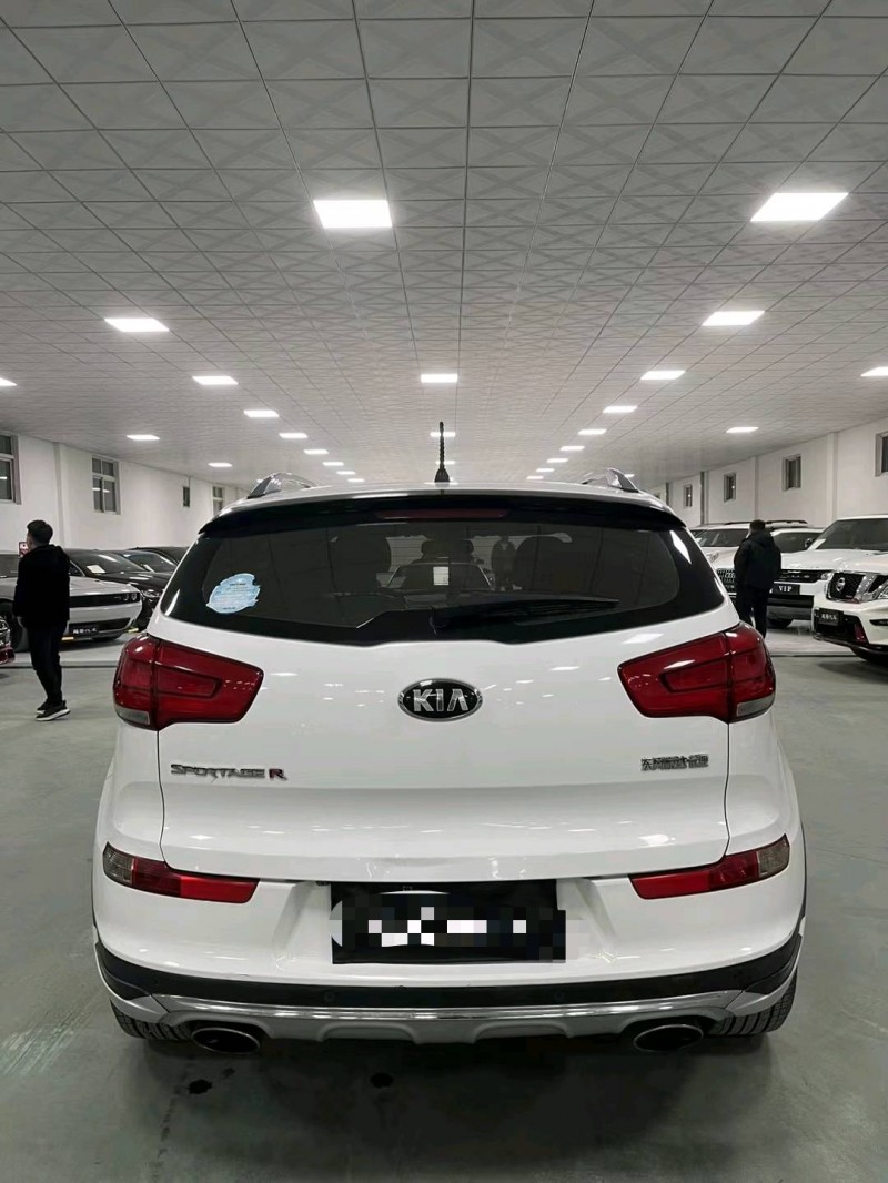 廊坊15年起亚智跑9