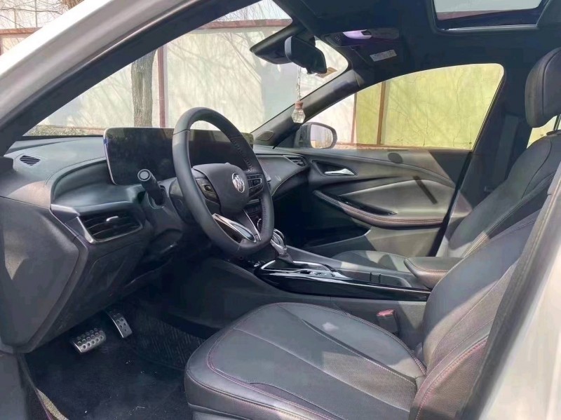 青岛21年别克威朗6