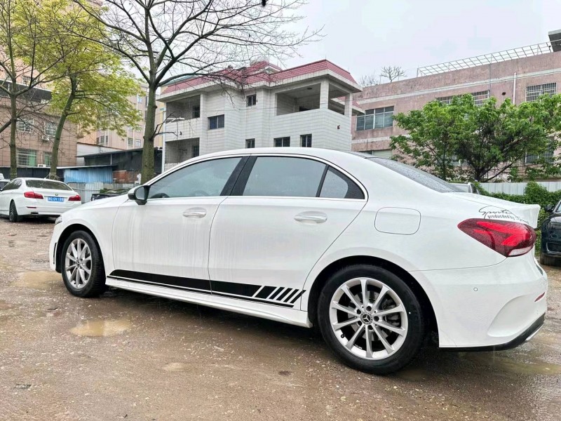 广州21年奔驰A8