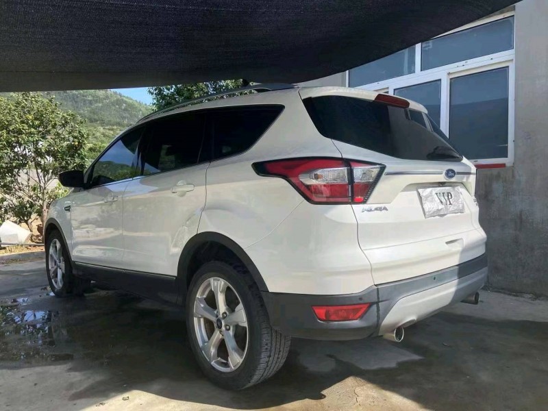 淄博17年福特翼虎9