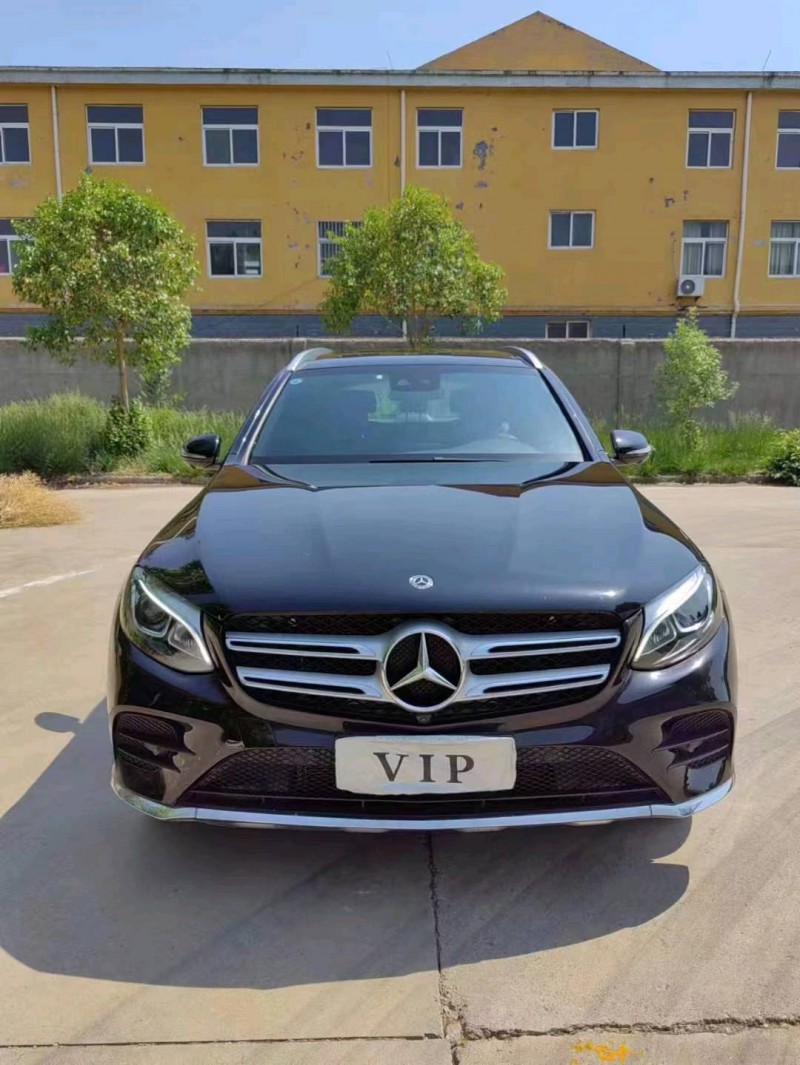 青岛19年奔驰GLC1