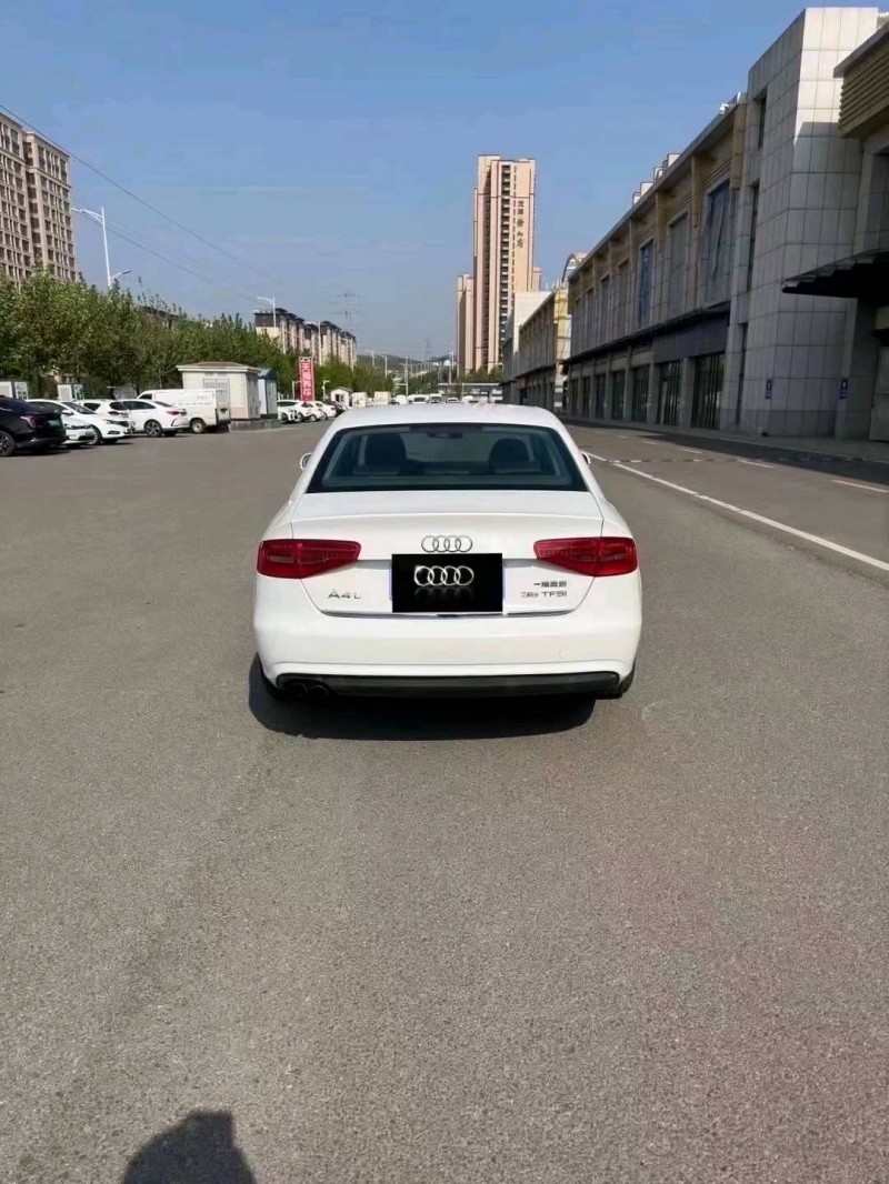 青岛13年奥迪A4L6