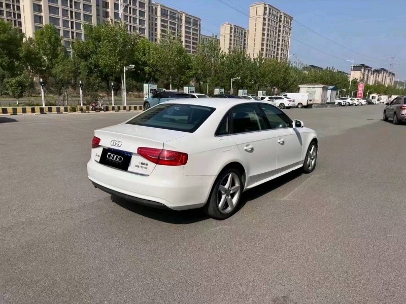 青岛13年奥迪A4L5