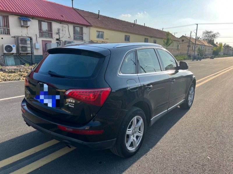 青岛10年奥迪Q57