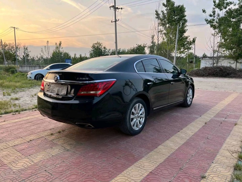 徐州15年别克君越8