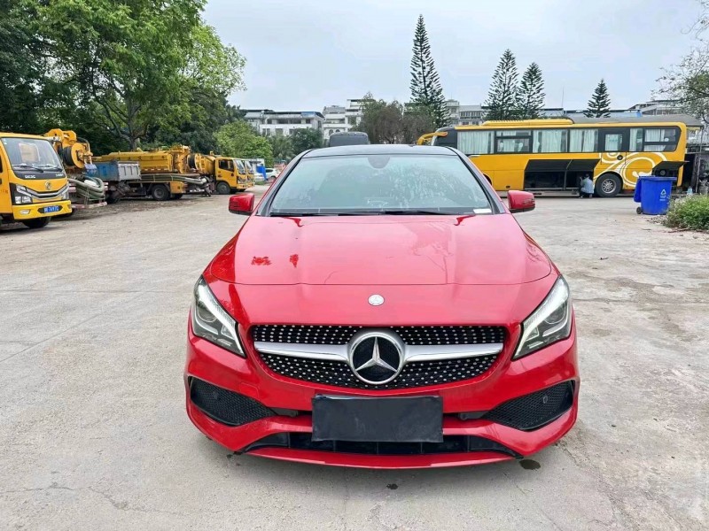 南宁17年奔驰CLA1