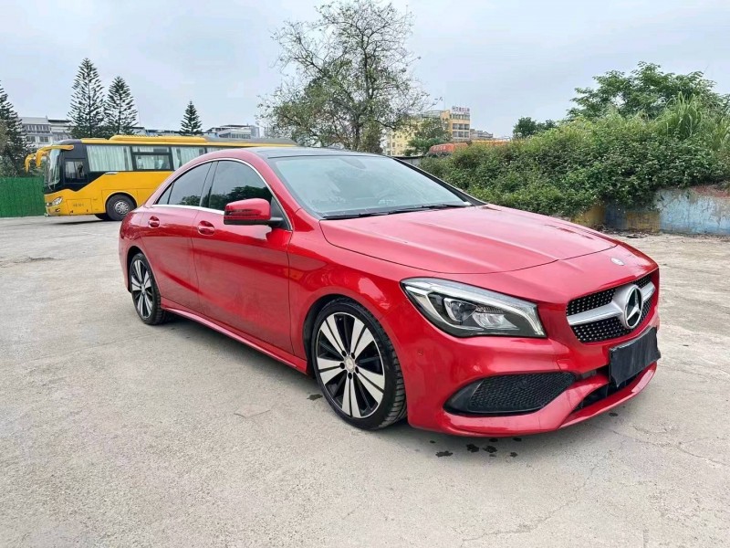 南宁17年奔驰CLA2