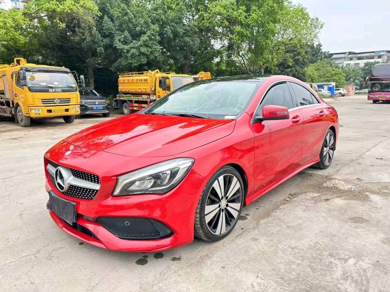 南宁17年奔驰CLA3