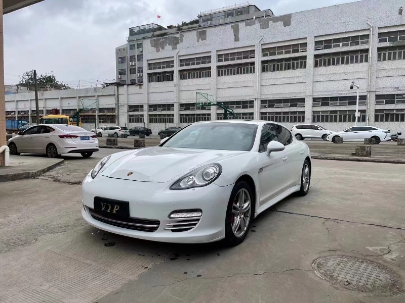 东莞13年保时捷帕拉梅拉2