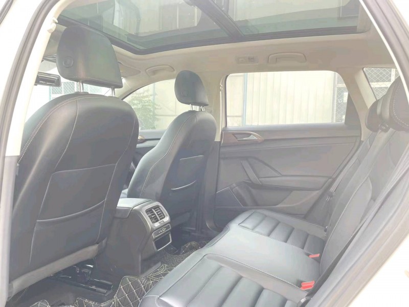 宜昌22年大众途岳5