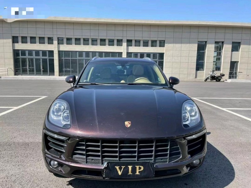 盐城15年保时捷Macan1