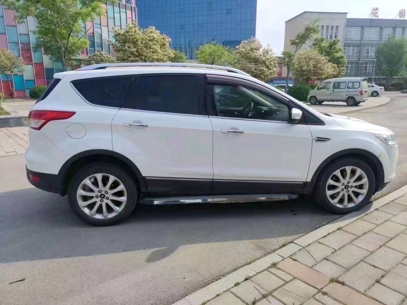 淄博15年福特翼虎2