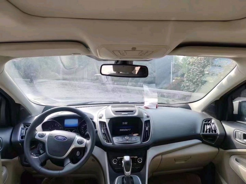 淄博15年福特翼虎8