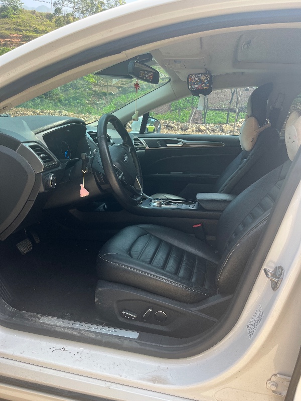 重庆18年福特蒙迪欧9