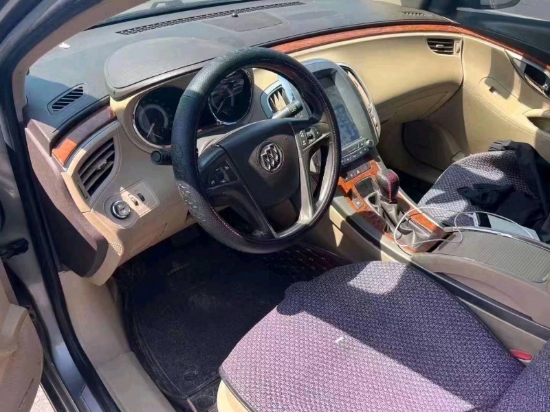 淄博10年别克君越8