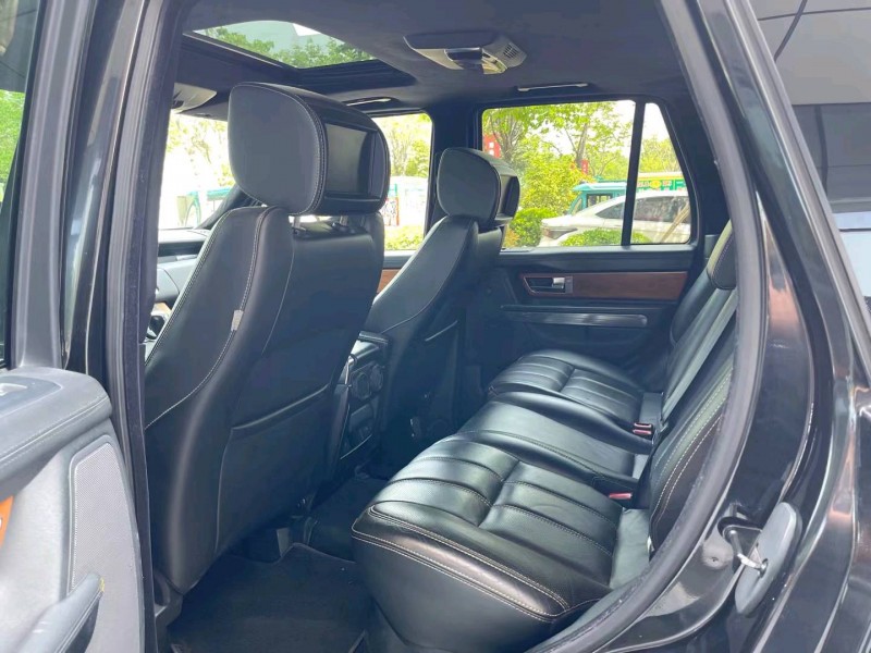 青岛13年路虎揽胜运动7