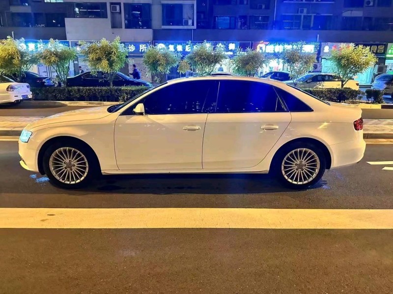 唐山13年奥迪A4L3