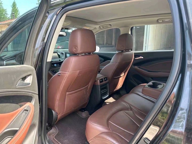 青岛18年别克昂科威6