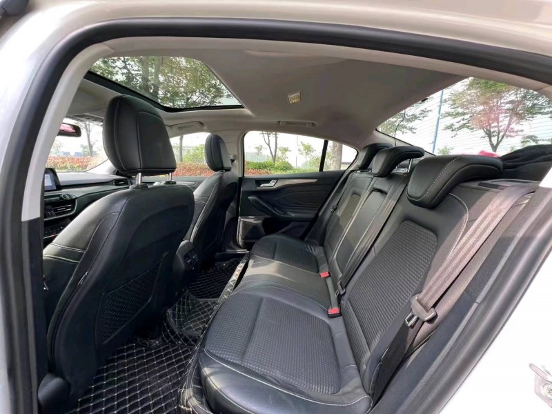 徐州19年福特福克斯8