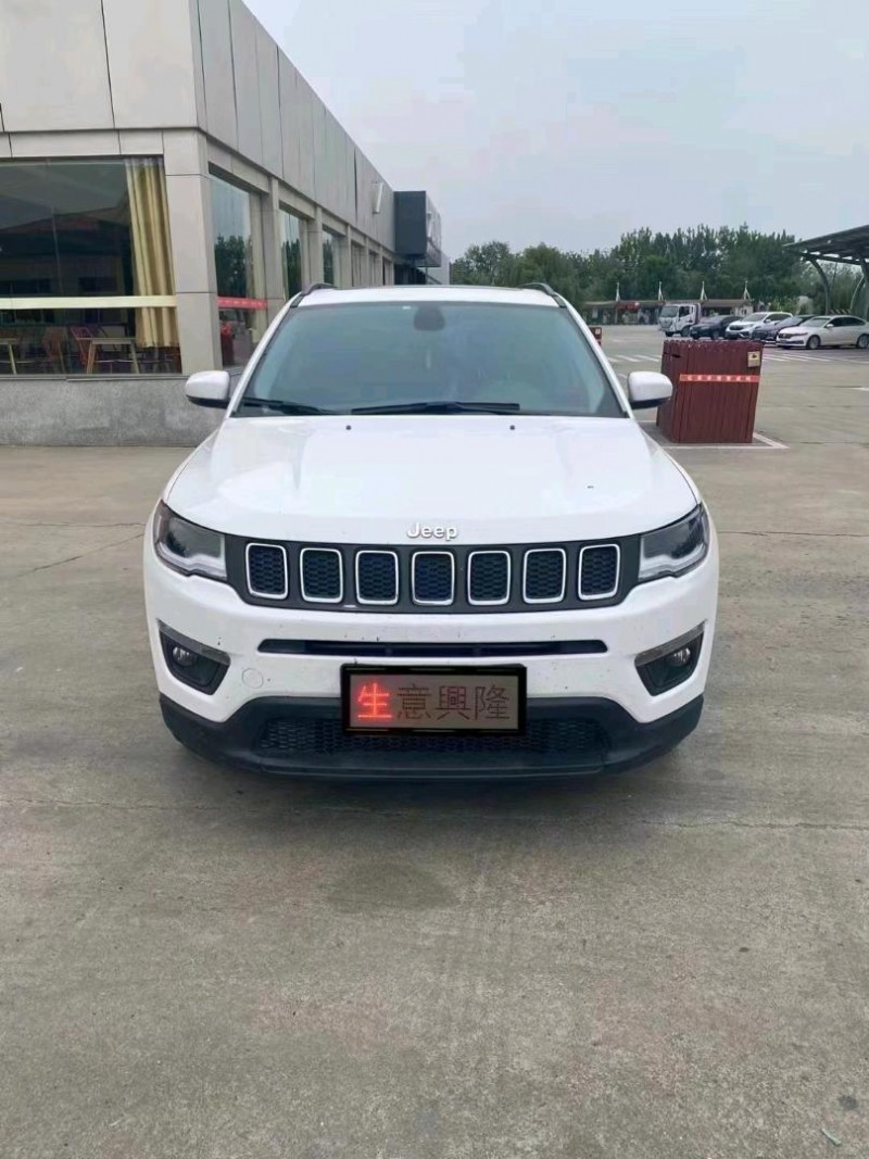 青岛19年Jeep指南者1