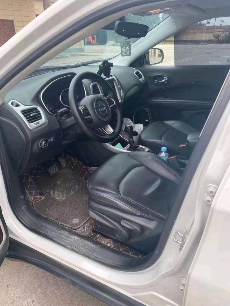 青岛19年Jeep指南者4