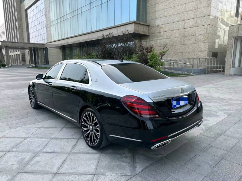 石家庄21年奔驰迈巴赫S级3