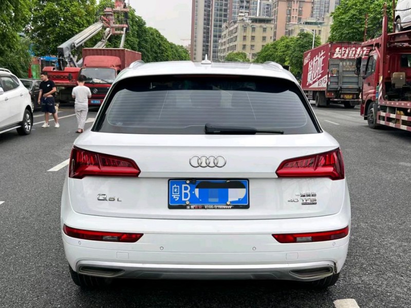 广州19年奥迪Q59
