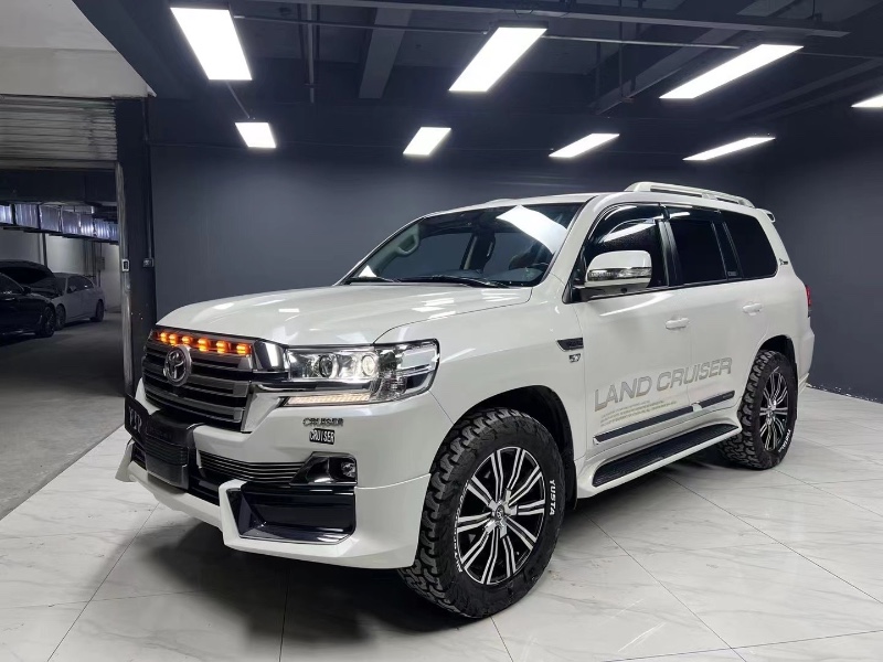 成都20年丰田兰德酷路泽2