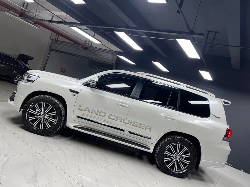 成都20年丰田兰德酷路泽5