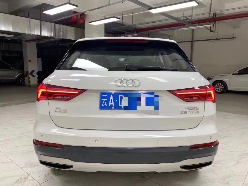 成都21年奥迪Q32