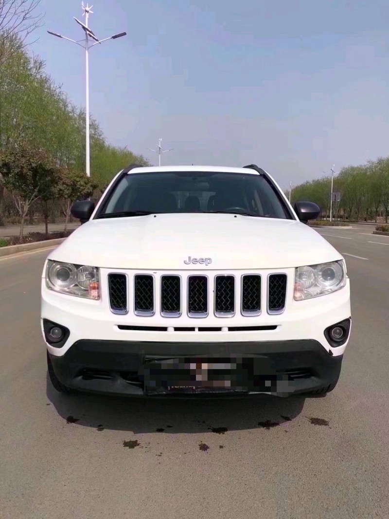 枣庄12年Jeep指南者1