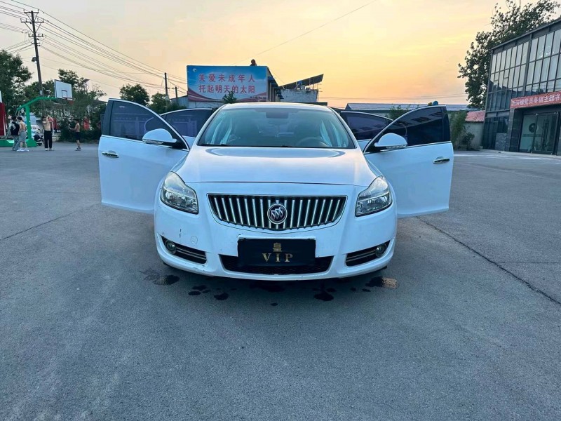 徐州12年别克君威1