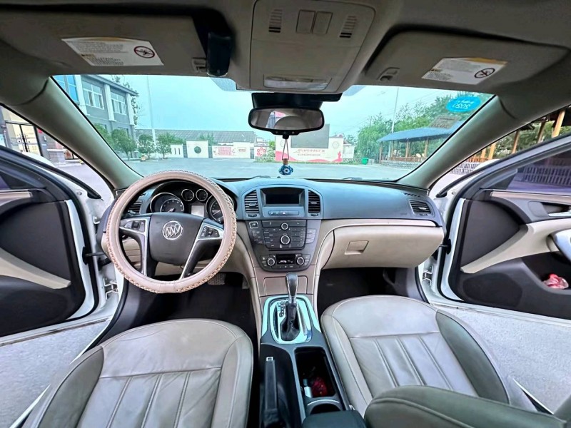 徐州12年别克君威5