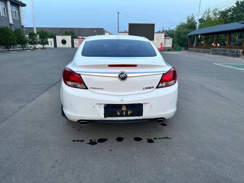 徐州12年别克君威9