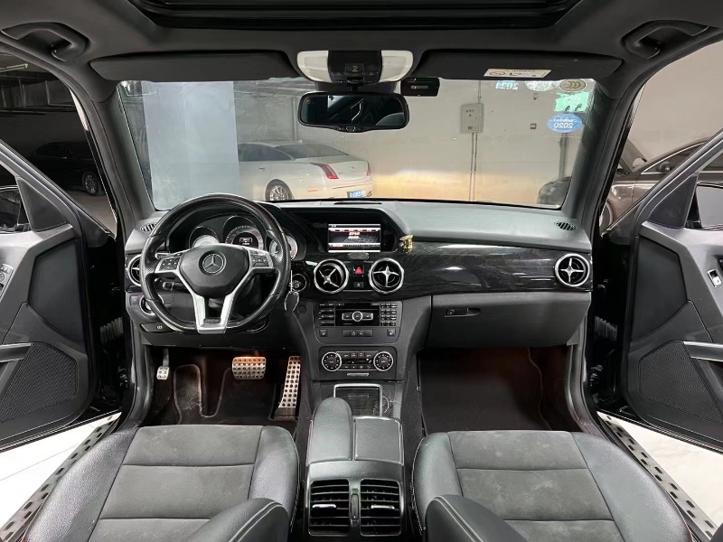 成都15年奔驰GLK9